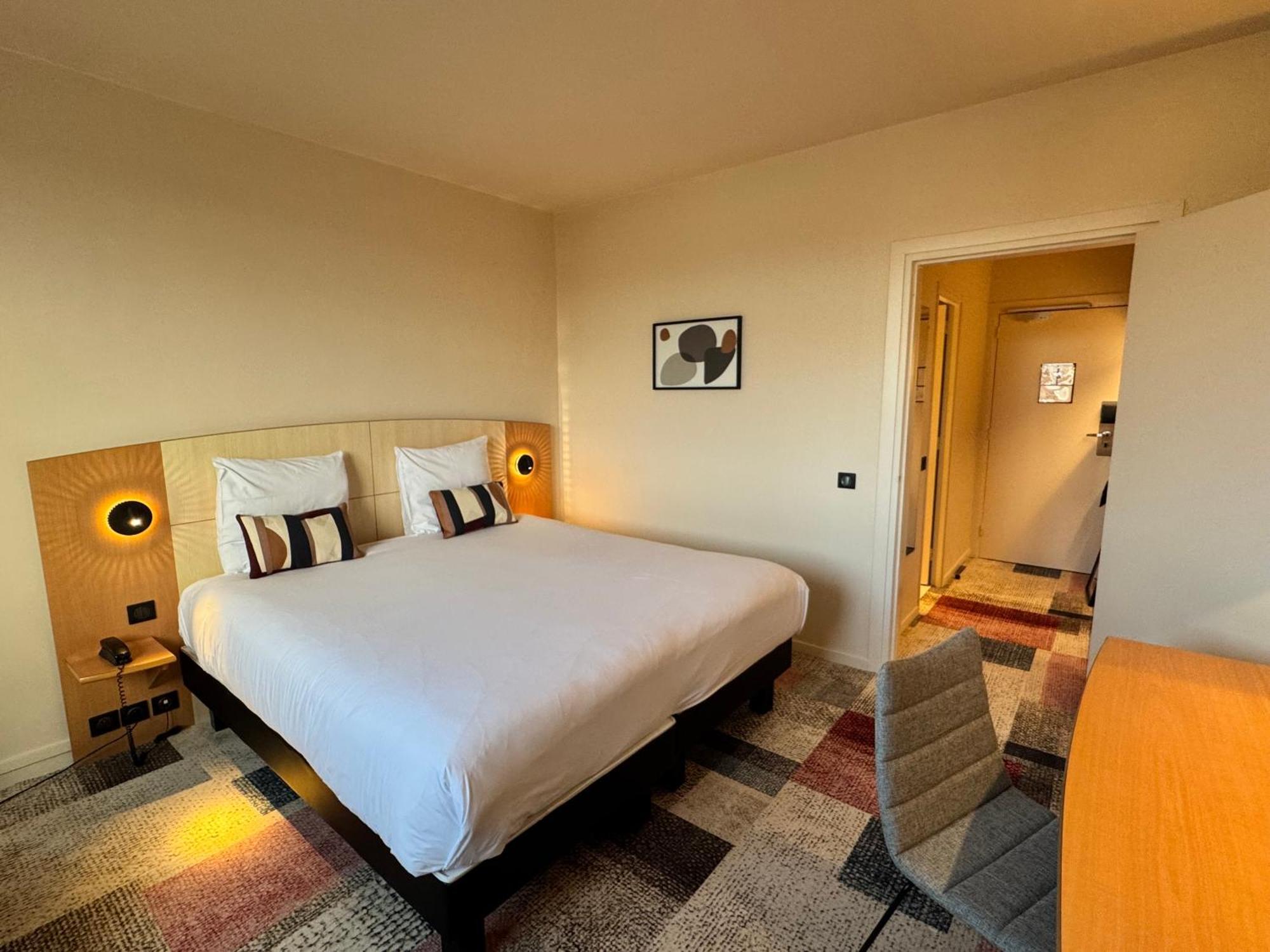 Mercure Besancon Parc Micaud - Hotel & Bar Exterior foto