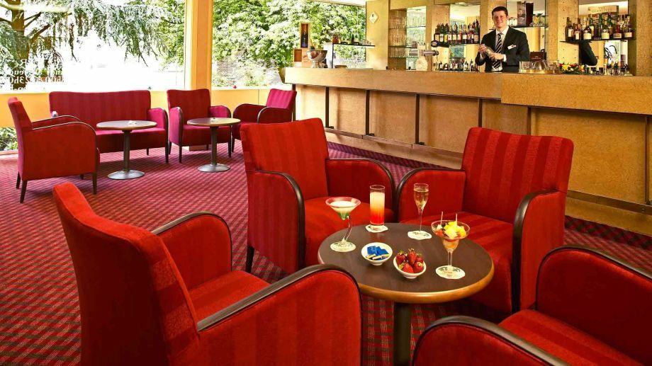 Mercure Besancon Parc Micaud - Hotel & Bar Exterior foto